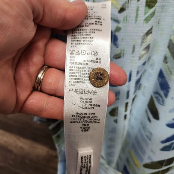 Tommy Bahama Mens XL IslandZone Button Up Shirt Blue Geometric Print Collared - Picture 14 of 16